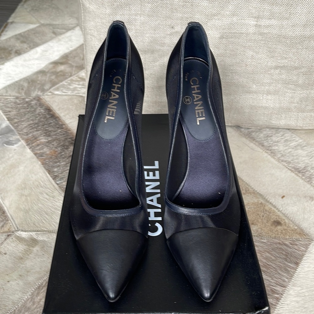 Chanel Mesh Pump